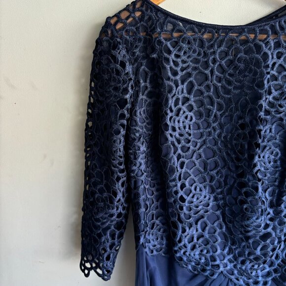 NWT Tadashi Shoji Formal Gown Size 6 Navy Blue Long Sleeve Floral Lace Bodice - Picture 4 of 16